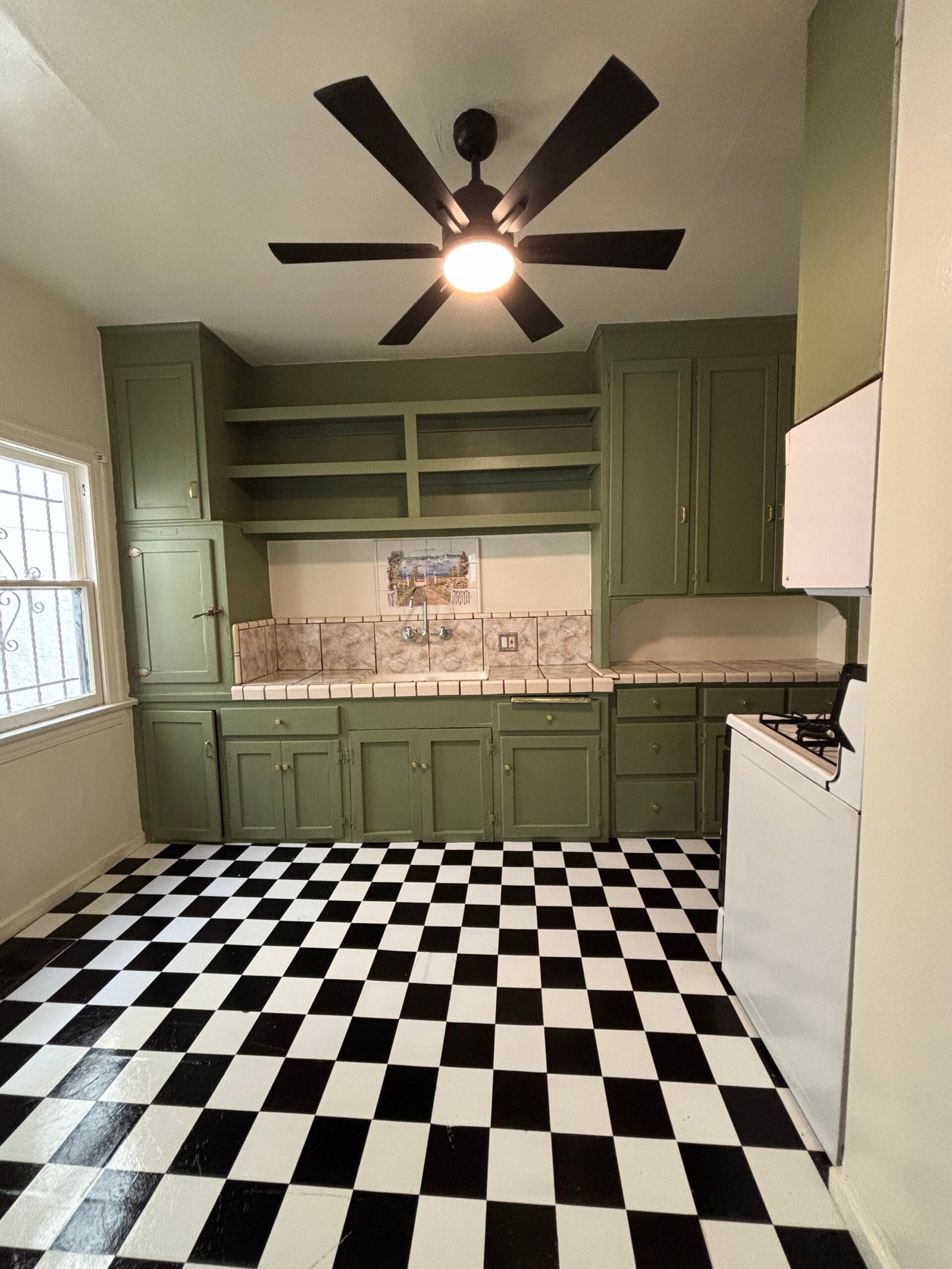 1ECF885B-654B-43A0-A2CD-D88ACD537488