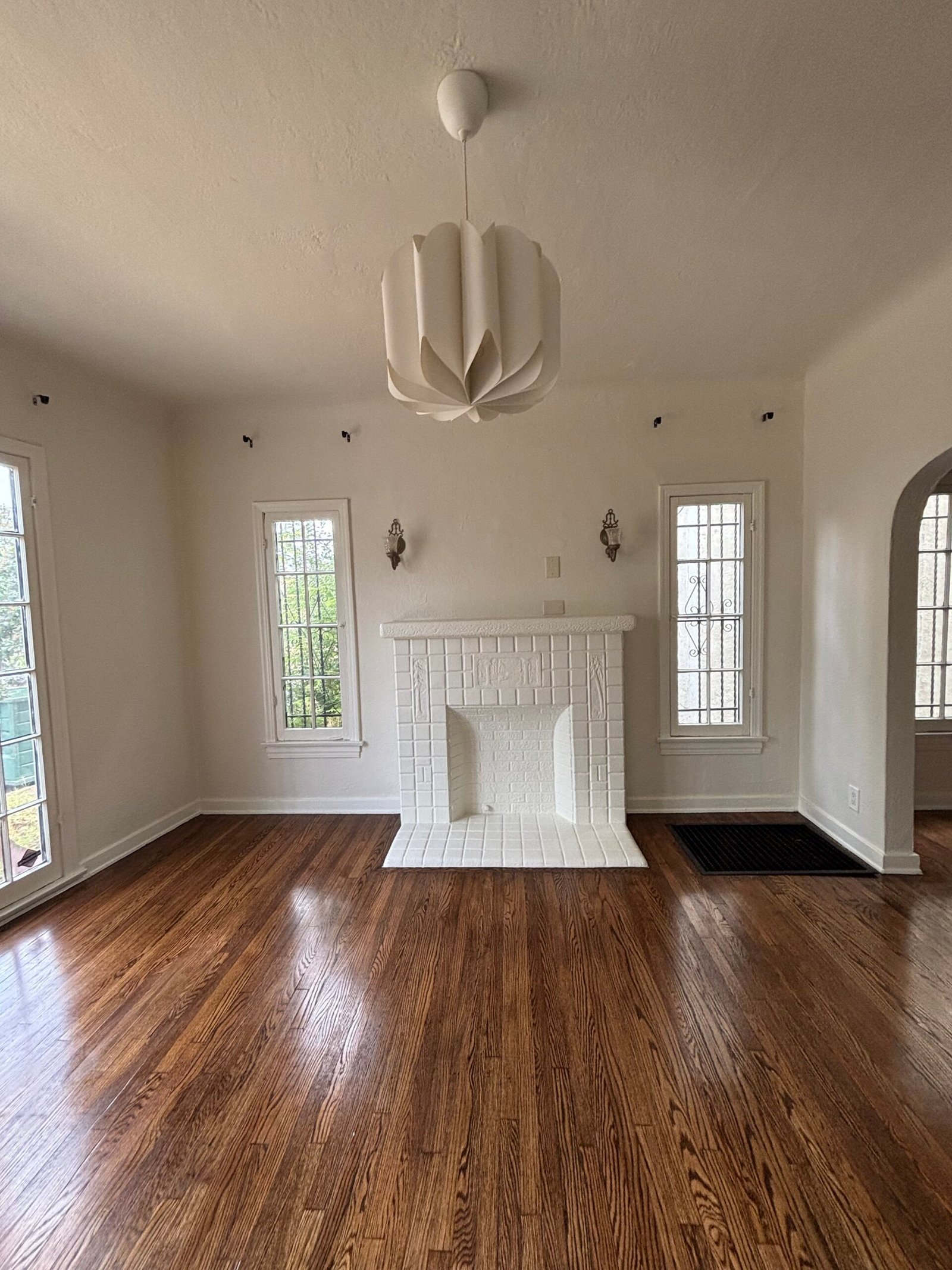 9820B397-E4D5-4E31-B2E5-38F19A5F24F2